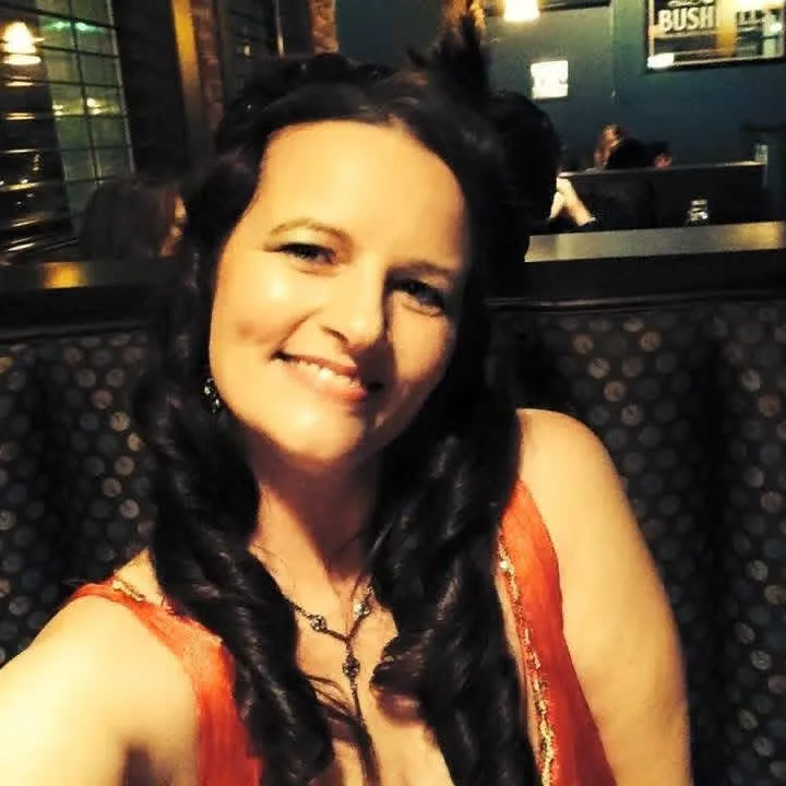 Angelique, Muse coach